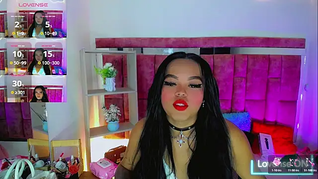 Snapshot of KayleighDreams_ chatting on June 6, 2026, 3:11 am KayleighDreams online show from June 6, 2026, 3:11 am