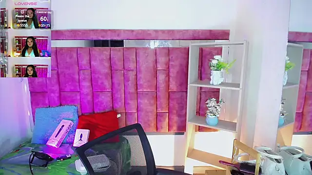 Snapshot of KayleighDreams_ chatting on July 24, 2026, 3:59 am KayleighDreams online show from July 24, 2026, 3:59 am
