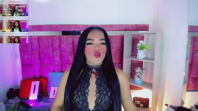 Snapshot of KayleighDreams_ chatting on July 29, 2026, 3:37 am KayleighDreams online show from July 29, 2026, 3:37 am