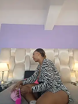 Snapshot of dirtyvictoria chatting on November 28, 2025, 12:19 pm dirtyvictoria online show from November 28, 2025, 12:19 pm