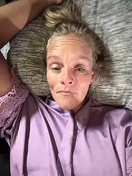 vixendoll87 online show from February 14, 2025, 5:57 pm