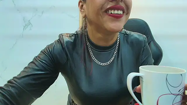 Snapshot of Anabella_Thompson chatting on May 6, 2026, 11:37 am Anabella Thompson online show from May 6, 2026, 11:37 am