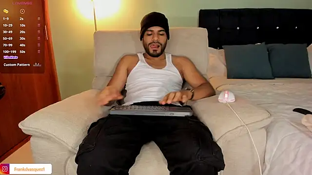 Neganhot  online show from November 19, 2025, 2:11 am