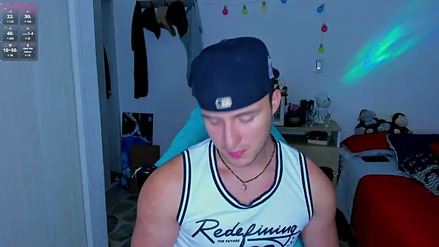 Snapshot of liam_oficial02 chatting on January 13, 2025, 4:07 am liam oficial02 online show from January 13, 2025, 4:07 am