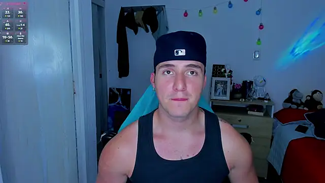 liam oficial02 online show from January 14, 2025, 3:11 am