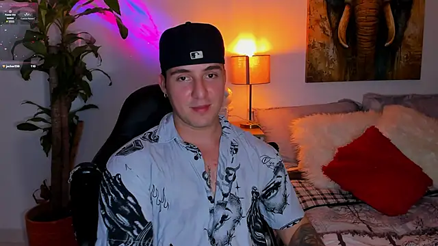 Snapshot of liam_oficial02 chatting on March 16, 2025, 5:58 am liam oficial02 online show from March 16, 2025, 5:58 am