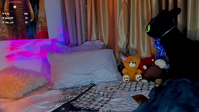 Snapshot of liam_oficial02 chatting on September 12, 2025, 3:39 am liam oficial02 online show from September 12, 2025, 3:39 am