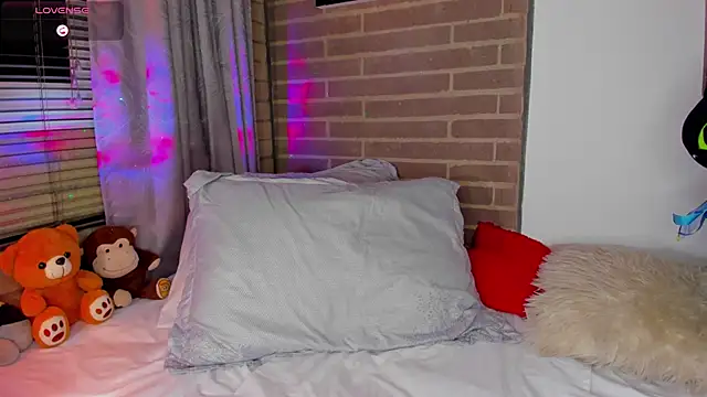 liam oficial02 online show from February 6, 2026, 2:38 am