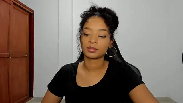 Snapshot of avellanatammy chatting on November 8, 2025, 2:45 am avellanatammy online show from November 8, 2025, 2:45 am