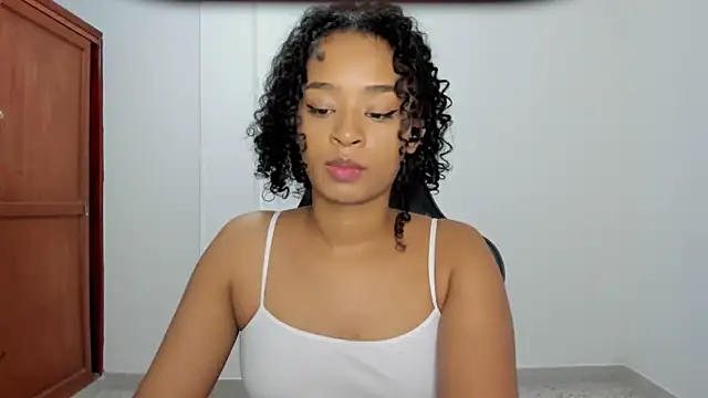 Snapshot of avellanatammy chatting on November 14, 2025, 1:04 am avellanatammy online show from November 14, 2025, 1:04 am