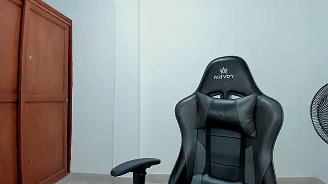 Snapshot of avellanatammy chatting on November 21, 2025, 3:16 am avellanatammy online show from November 21, 2025, 3:16 am