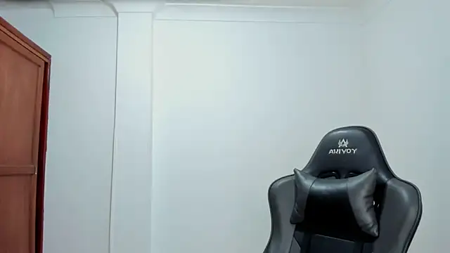 Snapshot of avellanatammy chatting on November 25, 2025, 1:16 am avellanatammy online show from November 25, 2025, 1:16 am