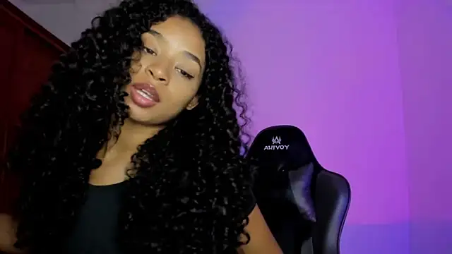 Snapshot of avellanatammy chatting on November 25, 2025, 11:49 pm avellanatammy online show from November 25, 2025, 11:49 pm