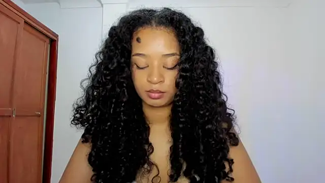 Snapshot of avellanatammy chatting on November 28, 2025, 2:25 am avellanatammy online show from November 28, 2025, 2:25 am