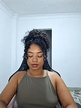 Snapshot of avellanatammy chatting on May 3, 2026, 5:02 am avellanatammy online show from May 3, 2026, 5:02 am