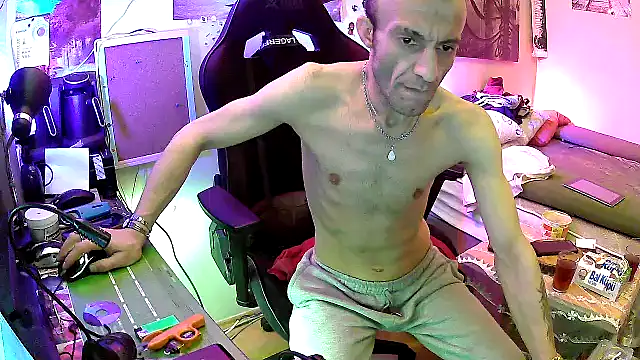 Aktorihann online show from May 25, 2026, 6:41 am