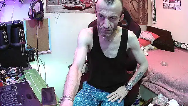 Aktorihann online show from June 18, 2026, 2:23 am