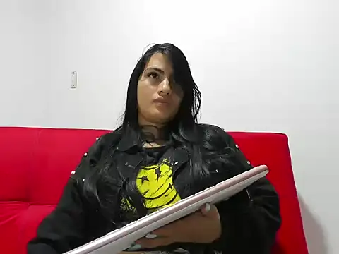 Snapshot of SamanthaBeke chatting on March 8, 2026, 4:05 am SamanthaBeke online show from March 8, 2026, 4:05 am