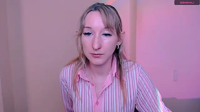 Snapshot of AmandaSell chatting on June 12, 2026, 6:56 am AmandaSell online show from June 12, 2026, 6:56 am