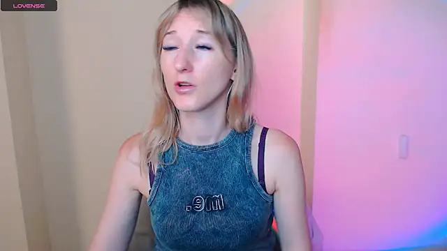 AmandaSell online show from July 20, 2026, 6:17 am