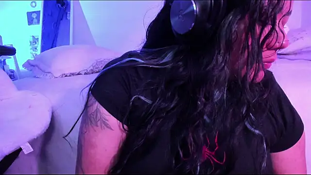 StephaniFox online show from January 23, 2025, 7:00 am