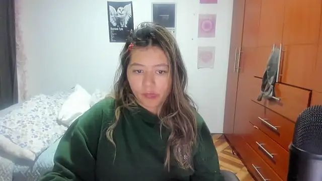 StephaniFox online show from May 1, 2026, 3:00 am