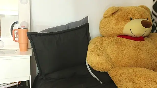 Snapshot of Dj_scarlettmorreti chatting on February 13, 2025, 11:58 pm Dj scarlettmorreti online show from February 13, 2025, 11:58 pm