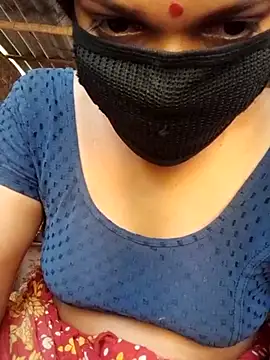 Snapshot of HotSexyBoudi chatting on March 3, 2025, 8:49 am HotSexyBoudi online show from March 3, 2025, 8:49 am