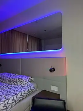 Snapshot of Melisa_Ester chatting on December 12, 2024, 12:22 pm Melisa Ester online show from December 12, 2024, 12:22 pm