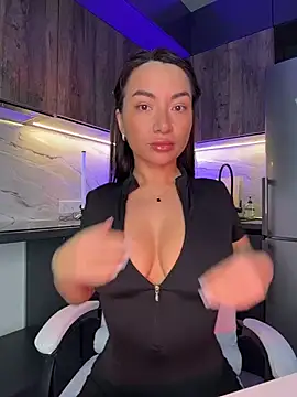 Snapshot of Melisa_Ester chatting on November 20, 2025, 12:38 pm Melisa Ester online show from November 20, 2025, 12:38 pm