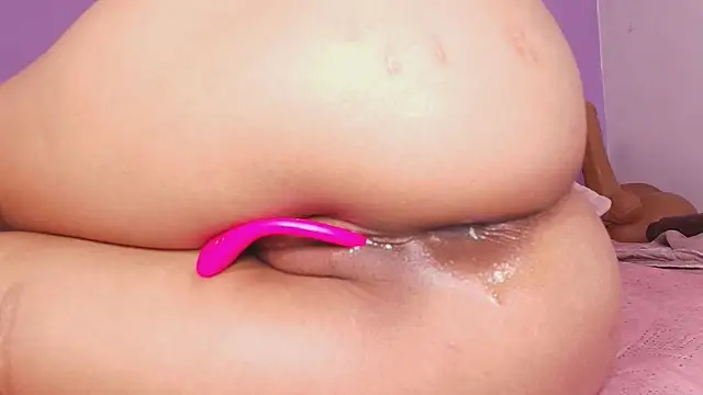 vale ross  online show from February 13, 2025, 6:09 am