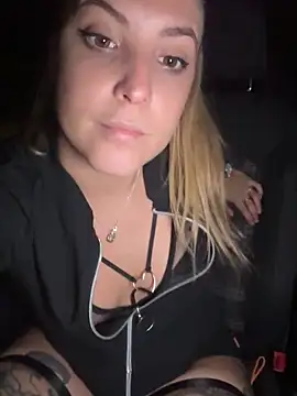 LiliMorganxxx online show from October 9, 2025, 9:02 pm