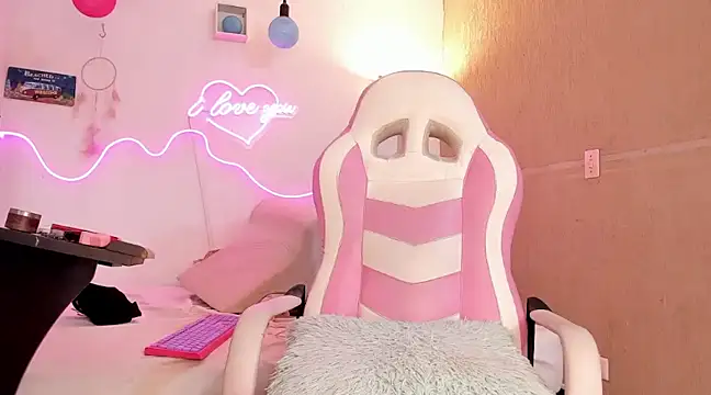 lilith horny online show from January 7, 2025, 1:28 am