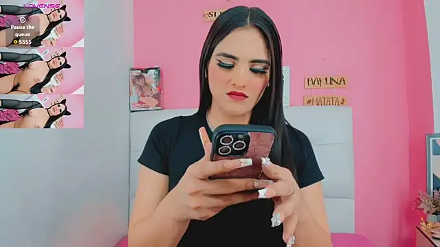 Snapshot of valentina_princess_ chatting on May 7, 2026, 4:56 pm valentina princess online show from May 7, 2026, 4:56 pm