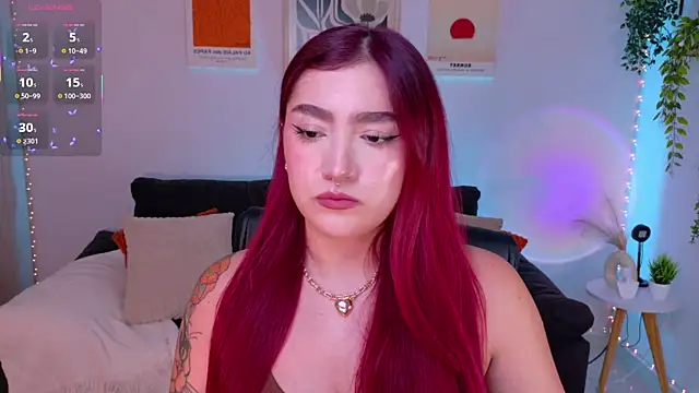 Snapshot of ViolettCastel chatting on July 5, 2026, 12:28 am ViolettCastel online show from July 5, 2026, 12:28 am
