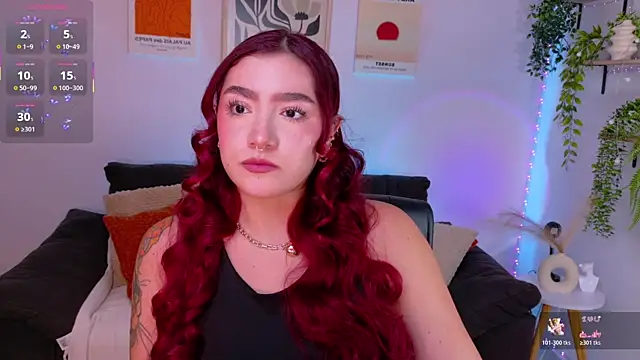 Snapshot of ViolettCastel chatting on July 15, 2026, 12:05 am ViolettCastel online show from July 15, 2026, 12:05 am