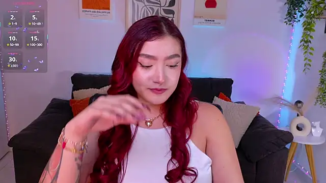 Snapshot of ViolettCastel chatting on July 16, 2026, 12:05 am ViolettCastel online show from July 16, 2026, 12:05 am