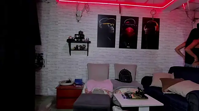 Snapshot of Kimmymadison- chatting on January 19, 2025, 2:25 am Kimmymadison- online show from January 19, 2025, 2:25 am