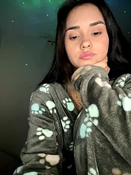 Snapshot of Kimmymadison- chatting on October 1, 2025, 3:34 am Kimmymadison- online show from October 1, 2025, 3:34 am