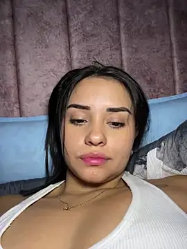 Snapshot of Kimmymadison- chatting on July 15, 2026, 3:45 am Kimmymadison- online show from July 15, 2026, 3:45 am