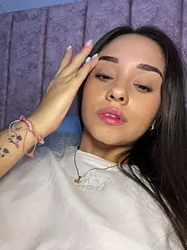 Snapshot of Kimmymadison- chatting on July 29, 2026, 8:51 pm Kimmymadison- online show from July 29, 2026, 8:51 pm
