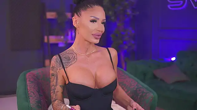 RaquelleVon online show from January 30, 2025, 6:54 pm