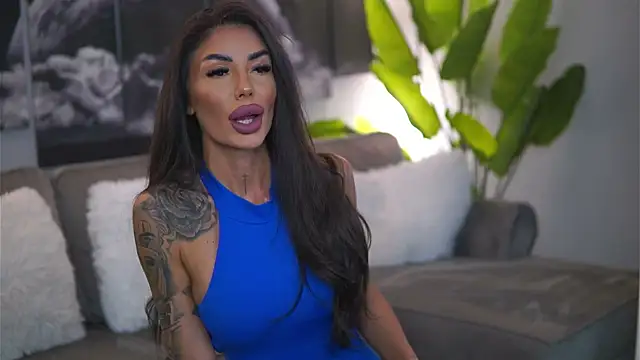 RaquelleVon online show from September 12, 2025, 7:19 am