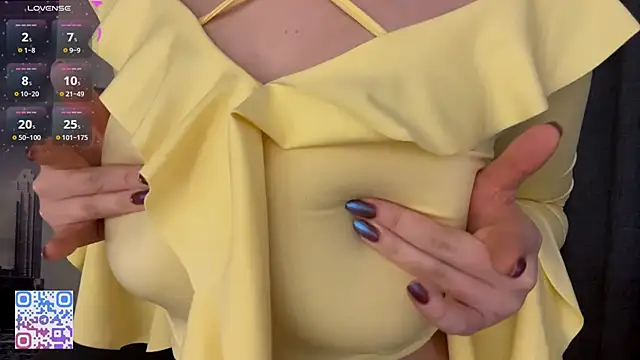 AsteriaHamel online show from March 14, 2026, 2:39 am