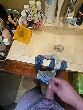 Snapshot of dominemoi4 chatting on October 21, 2025, 9:21 am dominemoi4 online show from October 21, 2025, 9:21 am