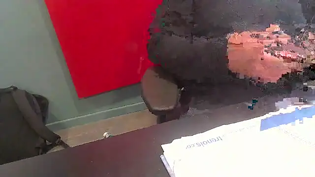 Snapshot of dominemoi4 chatting on November 20, 2025, 12:27 pm dominemoi4 online show from November 20, 2025, 12:27 pm