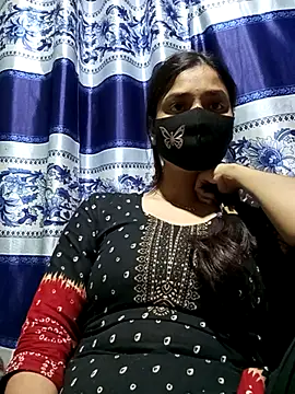 Snapshot of Aruyeshi- chatting on March 4, 2025, 5:21 am Aruyeshi- online show from March 4, 2025, 5:21 am