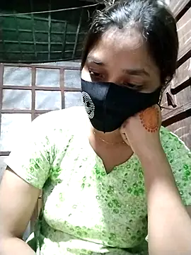 Snapshot of Aruyeshi- chatting on October 13, 2025, 12:16 pm Aruyeshi- online show from October 13, 2025, 12:16 pm