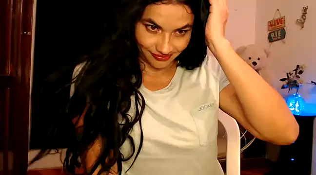 Snapshot of Katalleyaa chatting on December 10, 2024, 12:28 am Katalleyaa online show from December 10, 2024, 12:28 am