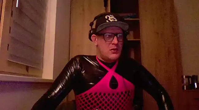 Bigthroaterboy online show from February 21, 2025, 7:43 pm